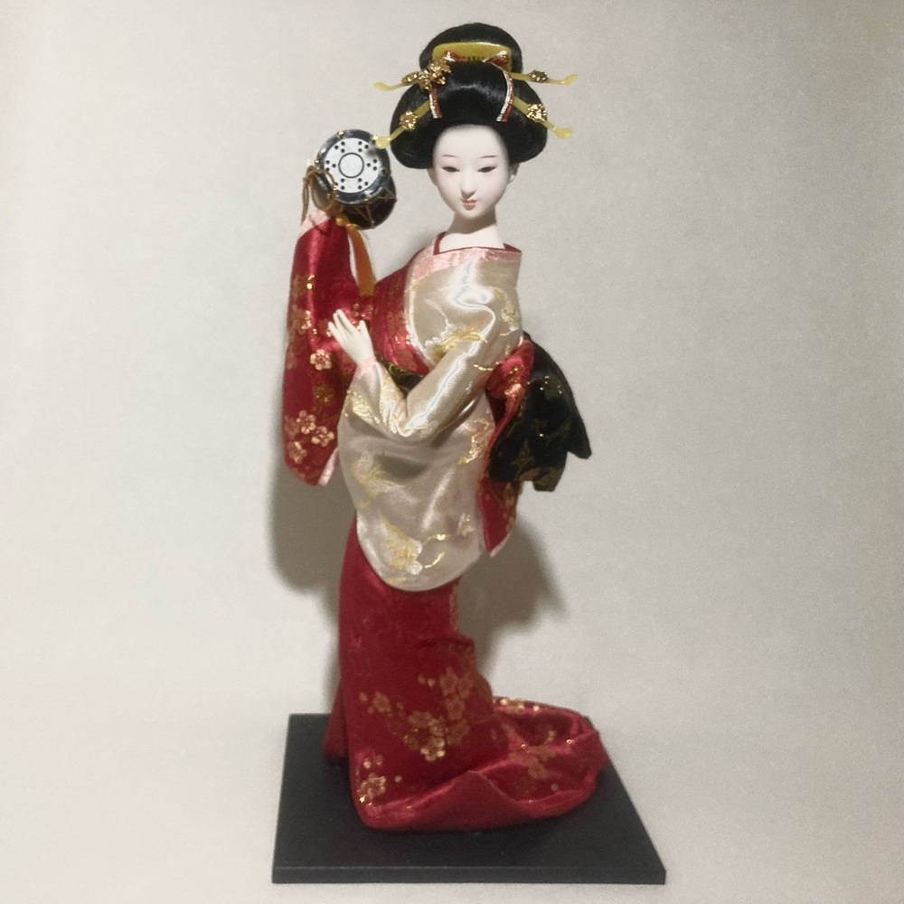 Large Japanese Geisha Doll In Elegant Red and Gold Kimono New in Box